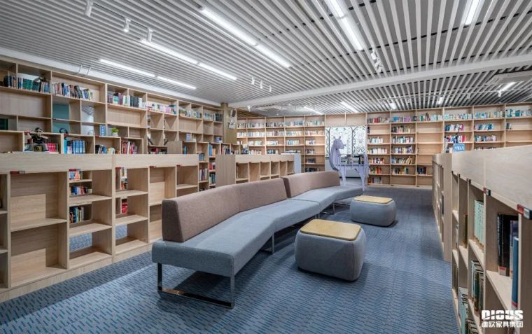 粉色直播图书馆家具
